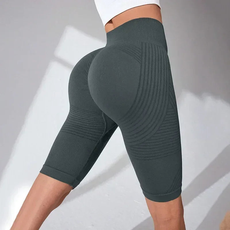 Women‘s Seamless Yoga Shorts High Waisted Striped Slim Shorts Sexy Butt Lifting Gym Trainning High Elastic Five Point Pants